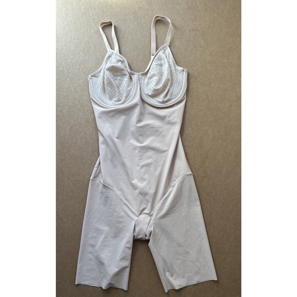 NWT Wacoal 34D Visual Effects Moderate Minimizing Bodysuit Beige - Picture 5 of 6